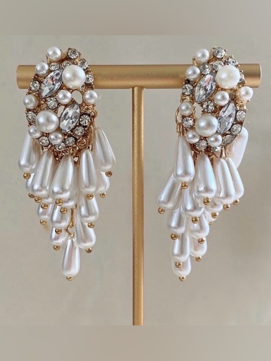 Anthropologie Jewelry - Pearl Cluster Drop Earrings